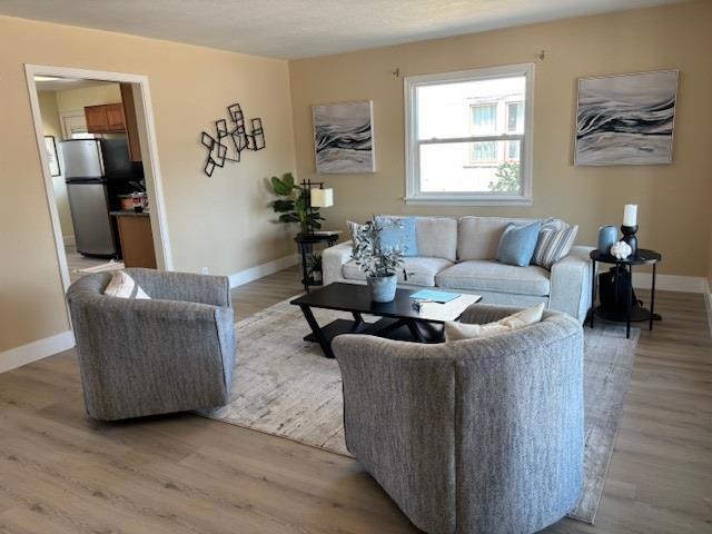 465 Flower Avenue, Santa Rosa CA: https://media.crmls.org/mediaz/d391f1b0-a382-48e9-bb71-33ac5b80d2b9.jpg
