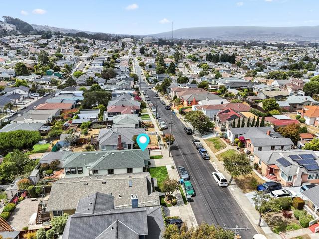 455 Cherry Avenue, San Bruno CA: https://media.crmls.org/mediaz/d392fb5e-27a4-46cd-a6ba-9876978d3c4f.jpg