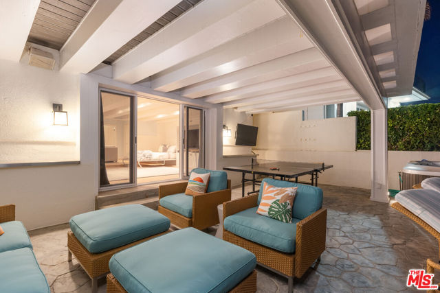 31658 Broad Beach Road, Malibu CA: https://media.crmls.org/mediaz/d3934cc8-ddfc-43de-ae4e-cb455ab85406.jpg
