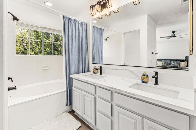 23843 Spring Branch Court, Murrieta CA: https://media.crmls.org/mediaz/d393afd1-5937-4e55-bb6e-886def7868d1.jpg
