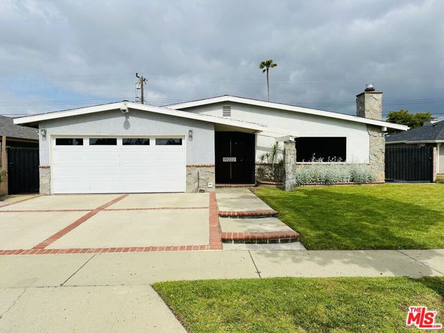 MLS# 23268903