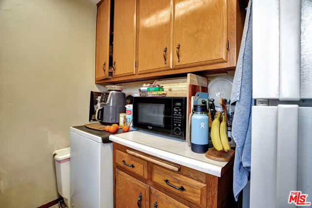 901 Rosemont Avenue, Los Angeles CA: https://media.crmls.org/mediaz/d394adf1-0d74-4327-ba6e-764901a80098.jpg