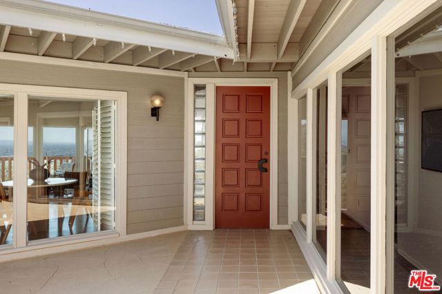 921 La Rambla Drive photo 3