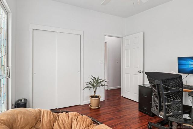 1097 Wayside Ave, El Cajon CA: https://media.crmls.org/mediaz/d397ec96-bf07-4875-b26a-34485a3b9717.jpg