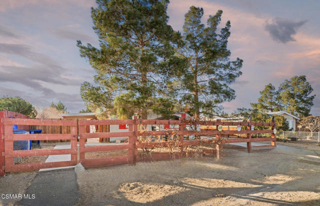 19036 Janine Street, Adelanto CA: https://media.crmls.org/mediaz/d3988d54-4678-492d-9ffb-355b34d03573.jpg