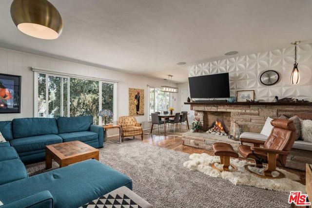 Image 42 of 74 For 440 Corona Del Mar