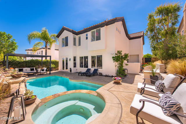 976 Blackbourne, Oak Park CA: https://media.crmls.org/mediaz/d398aaa2-2297-4c72-9fd1-a1c4971c9cef.jpg