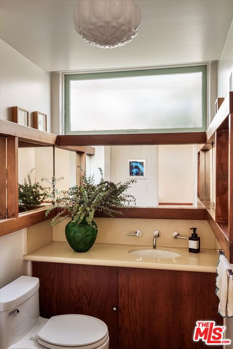 2764 Outpost Drive, Los Angeles CA: https://media.crmls.org/mediaz/d398c0de-ed1e-455d-b5a5-1a2d3248e22a.jpg