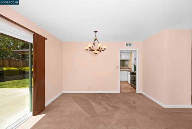 1236 Sherlock Way, Concord CA: https://media.crmls.org/mediaz/d399994a-8bb1-432f-a9e9-fb2054493dae.jpg