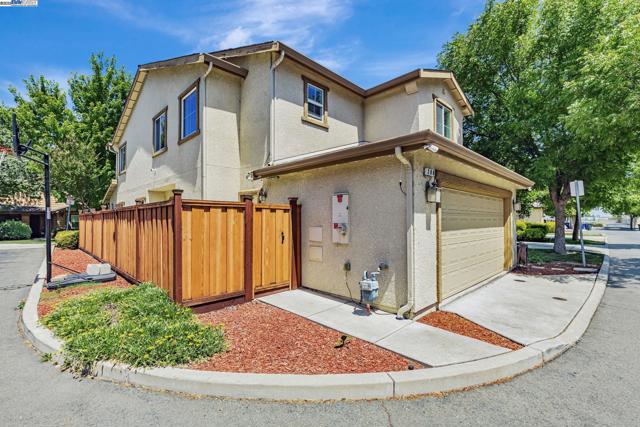 208 Jupiter Ct., Pittsburg CA: https://media.crmls.org/mediaz/d39a0a40-2e66-45dc-aba1-85f541b29722.jpg