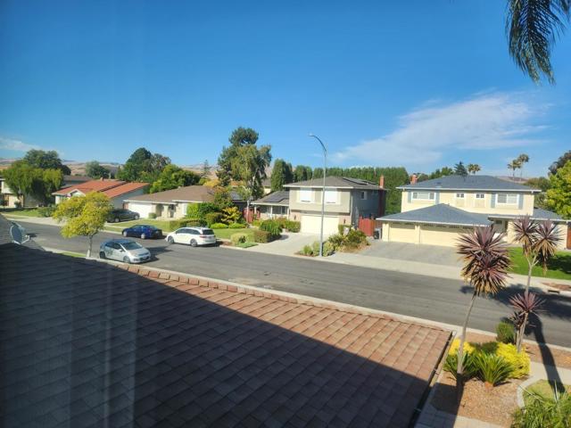 249 Purple Glen Drive, San Jose CA: https://media.crmls.org/mediaz/d39b98cd-78d8-4e05-a2d1-3fd4d6aa3660.jpg