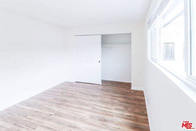 2602 Carnegie Lane, Redondo Beach CA: https://media.crmls.org/mediaz/d39bff94-3645-400b-97cf-1da91c17c417.jpg
