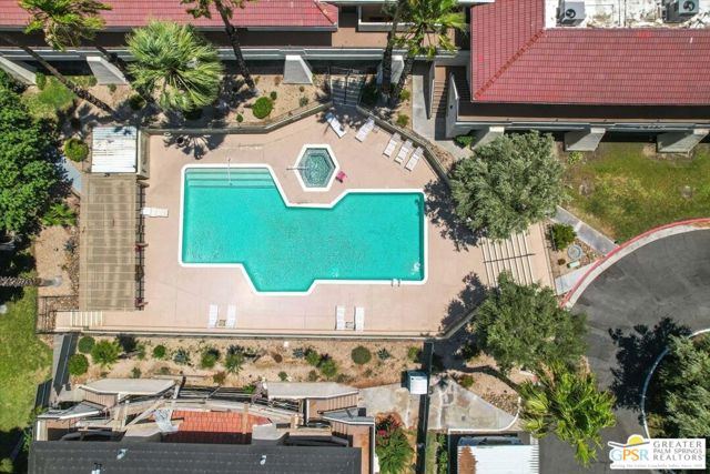 2860 N Los Felices Road, Palm Springs CA: https://media.crmls.org/mediaz/d39c6c25-16bc-4d5b-88fa-7a34253322fb.jpg