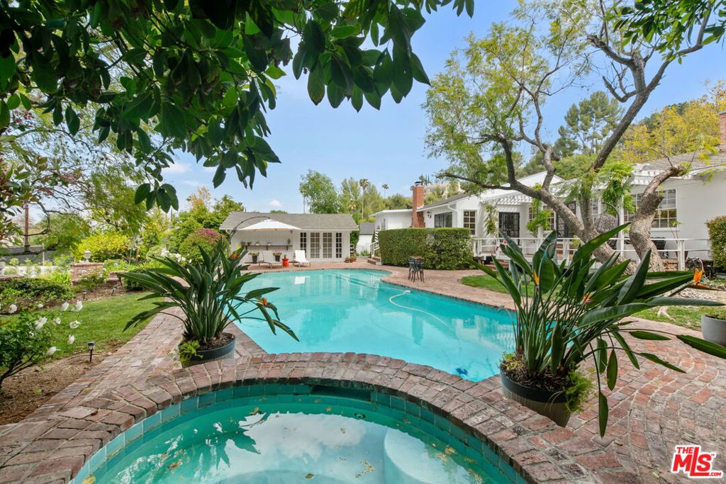 17949 Karen Drive