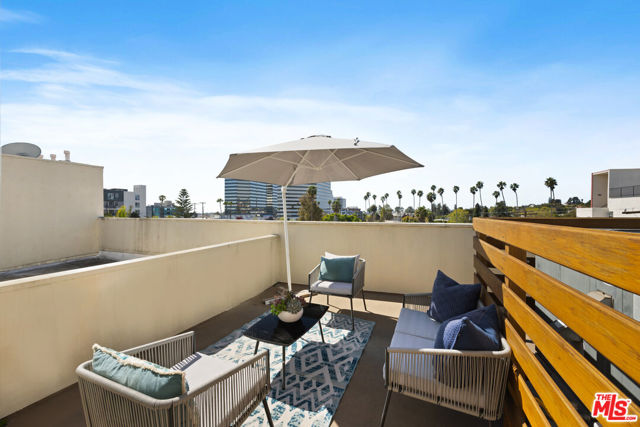 Drew Fenton | 12011 Goshen Avenue Los Angeles CA | MLS: 7095692