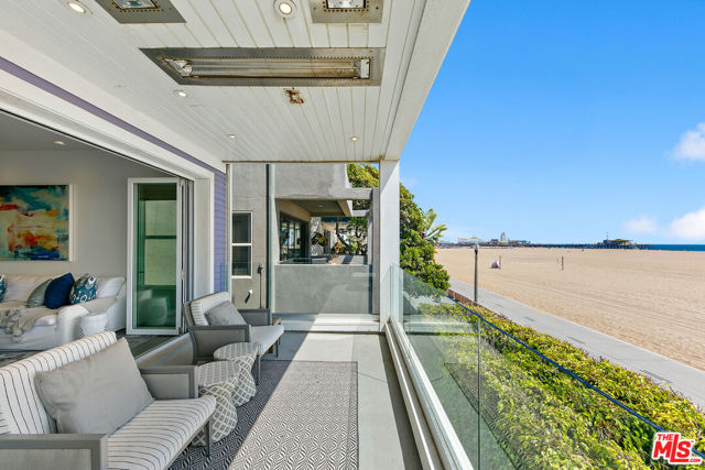 1341 Palisades Beach Road photo 21