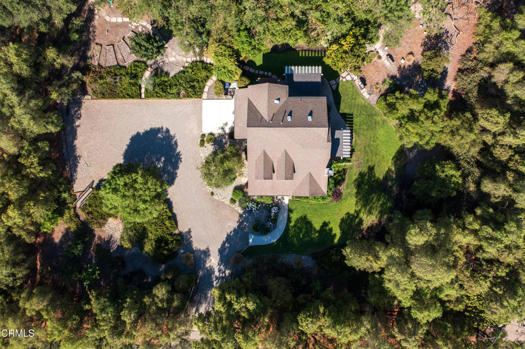 https://media.crmls.org/mediaz/d39d0878-708d-4782-bc78-0915a0c10b96.jpg?preset=X-Large