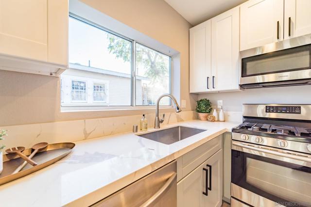 4332 Wilson Ave, San Diego CA: https://media.crmls.org/mediaz/d39d24ca-c39f-4993-bc73-9771bf079826.jpg
