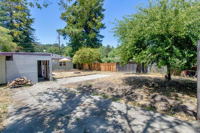 6030 Plateau Drive, Felton CA: https://media.crmls.org/mediaz/d39e6cb7-8f19-4fcc-bf64-926b98c78aba.jpg