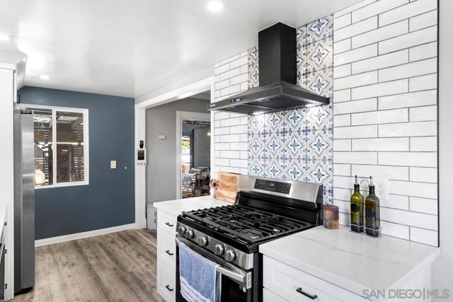 657 Fig St, Chula Vista CA: https://media.crmls.org/mediaz/d39f686d-aa5c-4854-92e2-d521e85e23f4.jpg