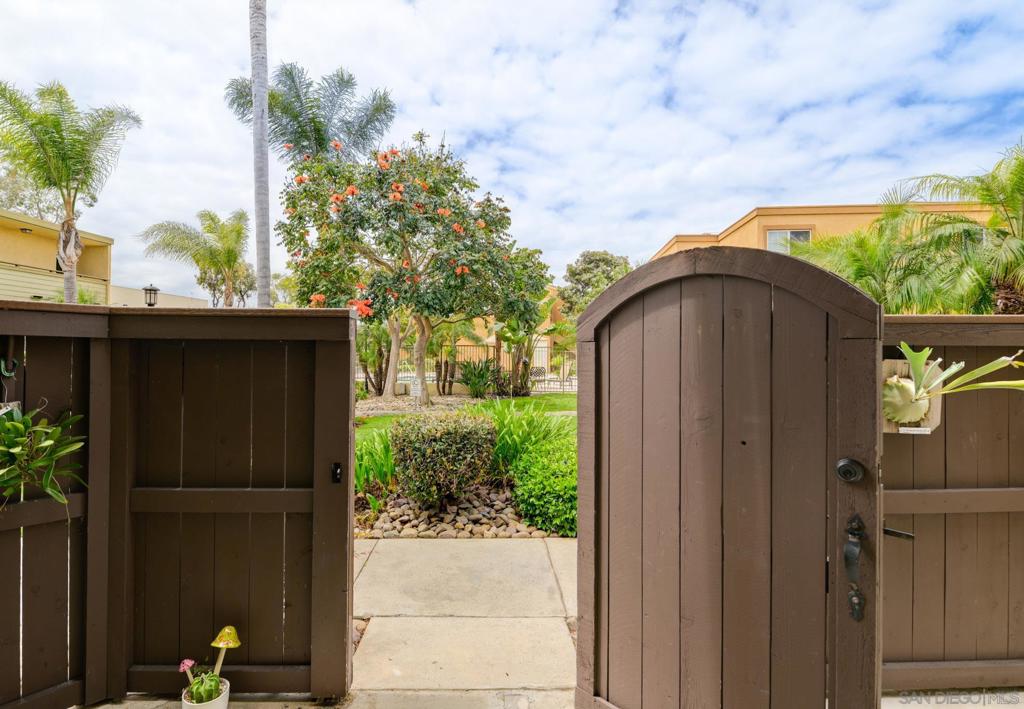 5402 Balboa Arms - photo 2