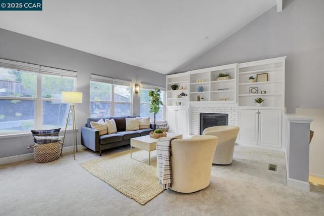 115 Shadewell Dr, Danville CA: https://media.crmls.org/mediaz/d3a0c508-375f-4e6c-a89d-25e2936b26a9.jpg