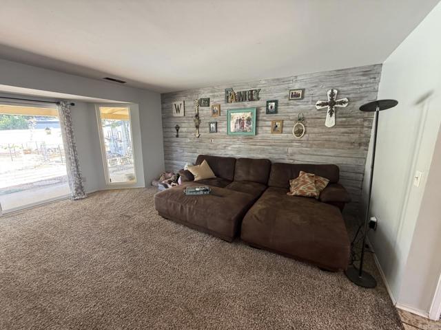 2894 Scenic View Road, Alpine CA: https://media.crmls.org/mediaz/d3a10a56-c2f7-4789-be2d-2383c4cbd900.jpg