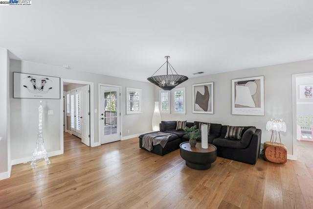 2744 Redbridge Rd, Tracy CA: https://media.crmls.org/mediaz/d3a17185-cd18-42c6-93aa-94b260686cb3.jpg