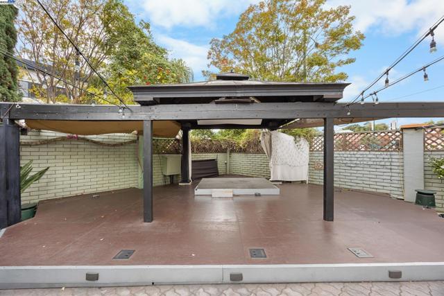 22519 Main St, Hayward CA: https://media.crmls.org/mediaz/d3a18760-c780-4c17-ba40-568e47a77363.jpg