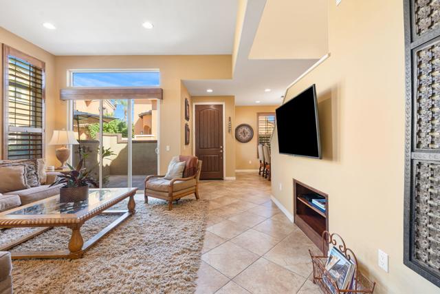 Image 7 of 44 For 52130 Desert Spoon Court