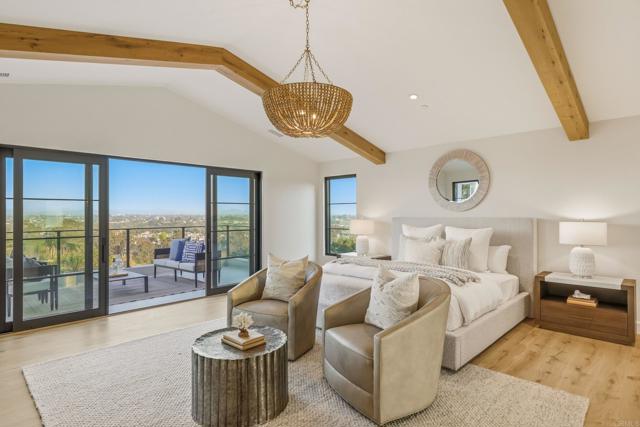 Detail Gallery Image 5 of 72 For 8341 La Jolla Scenic Dr, La Jolla,  CA 92037 - 5 Beds | 5/1 Baths