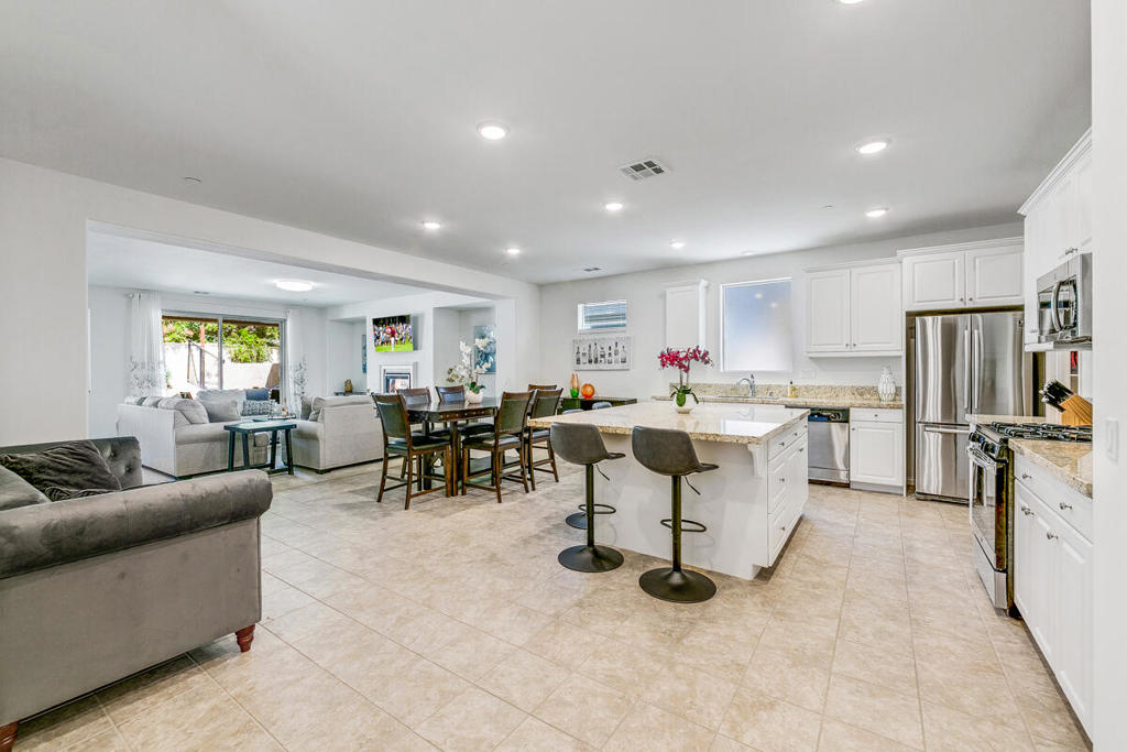 MLS #219139284DA image #2