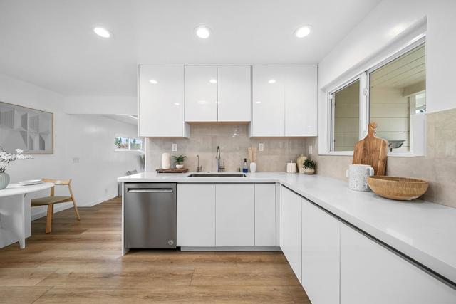 857 Peach Avenue, Sunnyvale CA: https://media.crmls.org/mediaz/d3a44324-2de2-45d7-b651-d79dc46ebae1.jpg