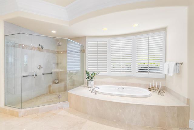 4695 Rancho Verde Trl, San Diego CA: https://media.crmls.org/mediaz/d3a4da08-5850-40c8-958d-9abd1693c74b.jpg