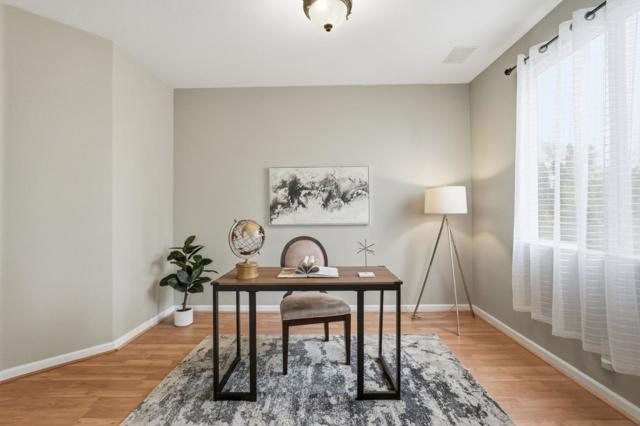 2405 Summerlin Drive, Modesto CA: https://media.crmls.org/mediaz/d3a6ad10-2ae3-4f32-8fb7-07958a334b89.jpg