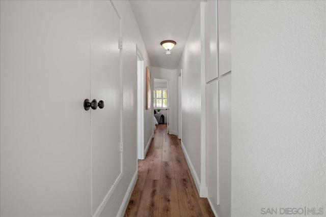721 Buena Tierra Way, Oceanside CA: https://media.crmls.org/mediaz/d3a709e3-0343-4e1c-b8d3-1ead7e69a2dc.jpg
