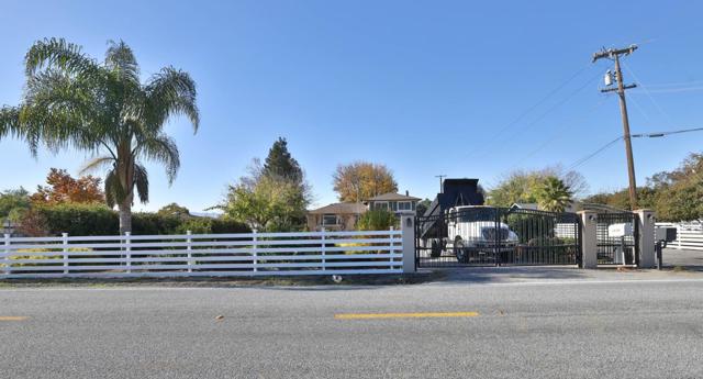 12155 Columbet Avenue, San Martin CA: https://media.crmls.org/mediaz/d3a8d1ee-510d-4c41-87c6-c69e8d70ae9e.jpg