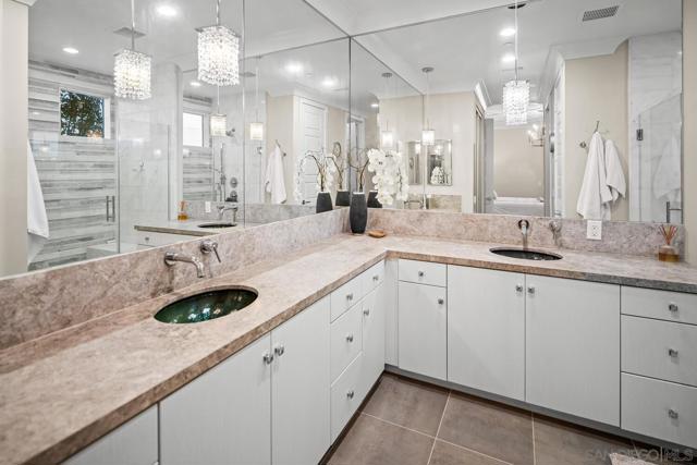 8509 Aspect Dr, San Diego CA: https://media.crmls.org/mediaz/d3aaab58-6de6-4547-afd1-12aee34a286d.jpg