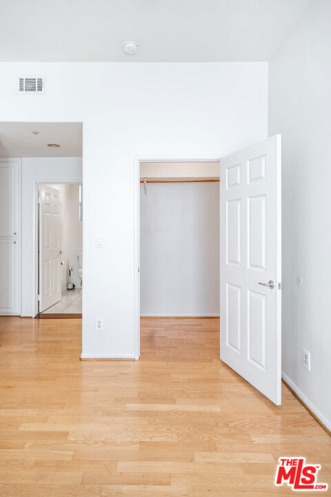 6922 Knowlton Place, 103 photo 15