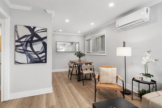 850 856 Olive Avenue, Coronado CA: https://media.crmls.org/mediaz/d3ab5bd9-b7df-4655-af44-c7644f183177.jpg