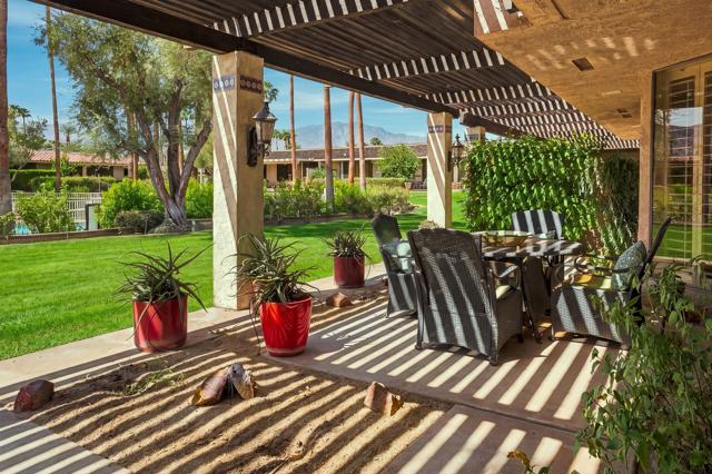 69 Dartmouth Drive, Rancho Mirage, CA 92270