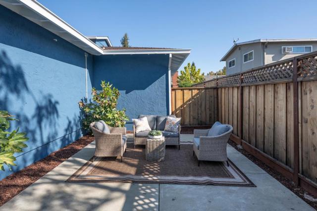 1035 Valota Road, Redwood City CA: https://media.crmls.org/mediaz/d3ac1850-dc3b-4dfd-9f6b-b9e9a5eb8a53.jpg