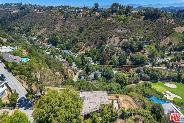 11287 Chalon Road, Los Angeles CA: https://media.crmls.org/mediaz/d3ac55ba-7035-4429-8d12-e464ec15fcf5.jpg