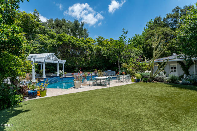 Detail Gallery Image 24 of 42 For 4409 Encinas Dr, La Canada Flintridge,  CA 91011 - 5 Beds | 4 Baths