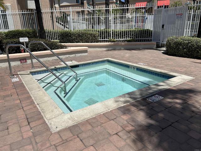 11422 Via Rancho San Diego, El Cajon CA: https://media.crmls.org/mediaz/d3ad82b1-e05f-435d-82f1-b96629e06339.jpg