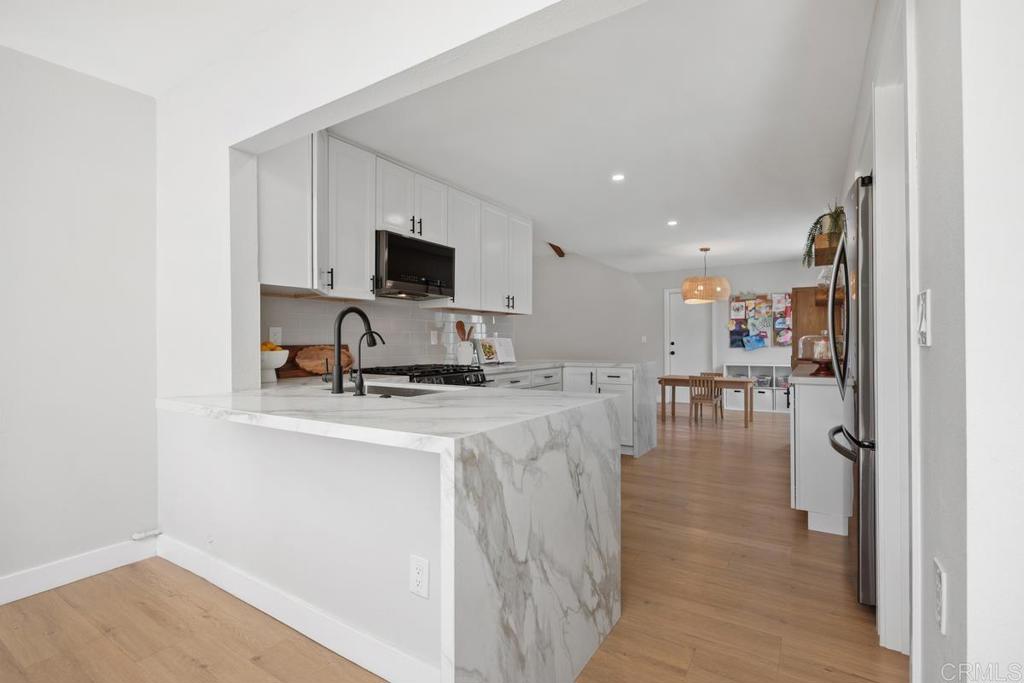 4185 Combe Way - photo 11