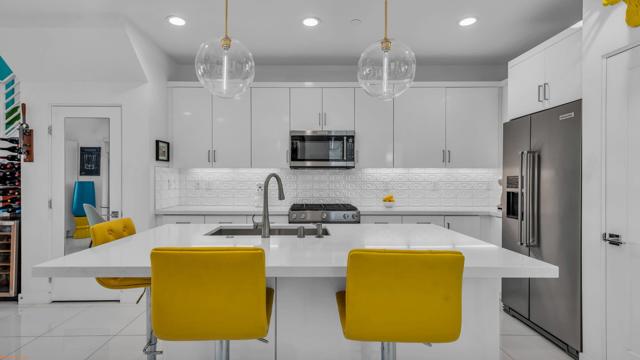2732 Sunrise Sonata Lane, Palm Springs, CA 92262