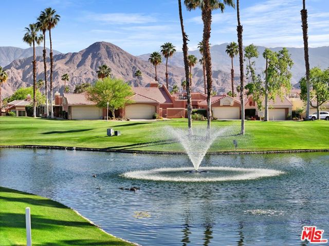 76645 Sheba Way, Palm Desert CA: https://media.crmls.org/mediaz/d3afae6b-9a77-4e70-aa19-0db8e627ce19.jpg