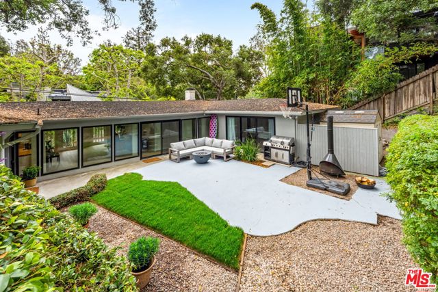 747 Brooktree Road, Pacific Palisades, California 90272, 3 Bedrooms Bedrooms, ,2 BathroomsBathrooms,Single Family Residence,For Sale,Brooktree,24397477