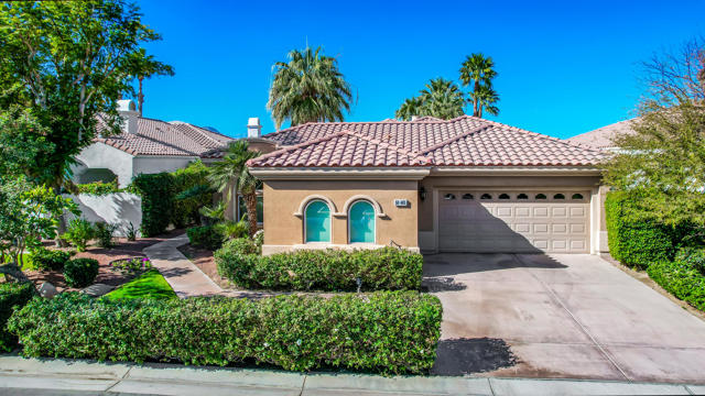Image 29 of 48 For 50465 Verano Drive